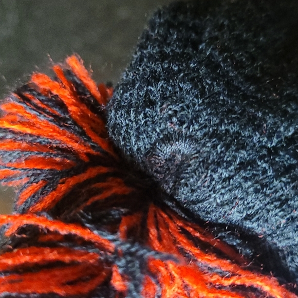 🏒Nike Team Canada Beanie - Picture 9 of 9